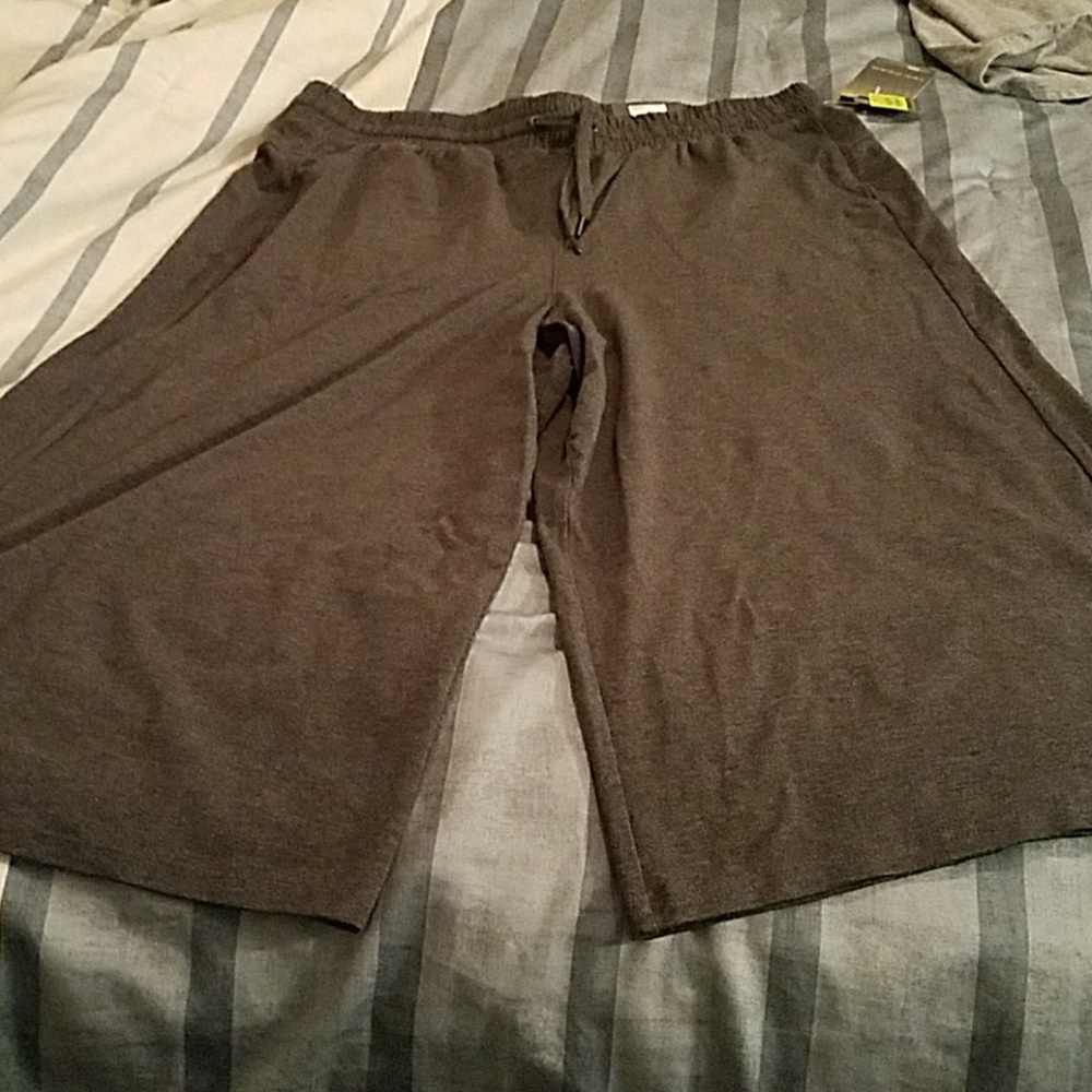 Capris mid rise